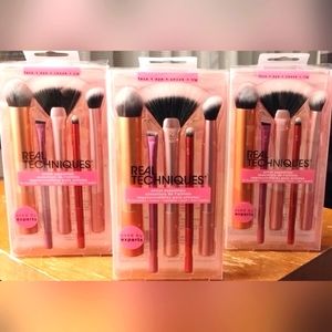 Make-up brushes